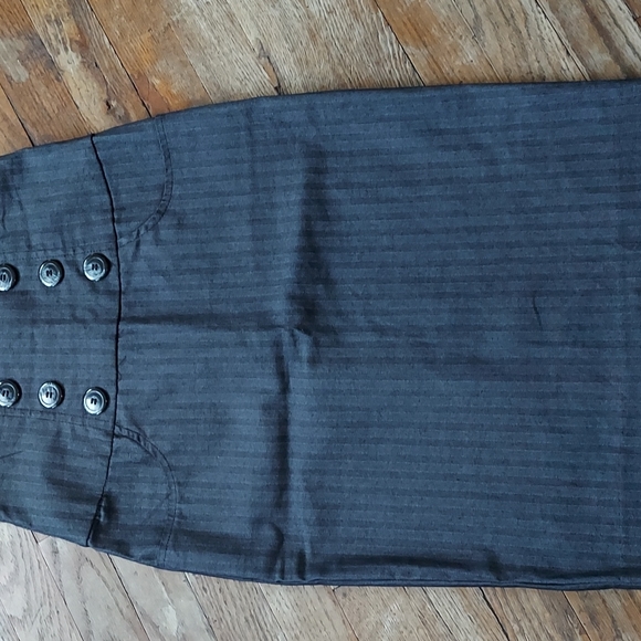 Skirts - Picture 10 of 16